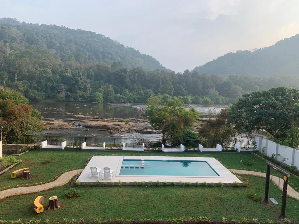 Seeheim Resorts Athirappilly Exterior foto